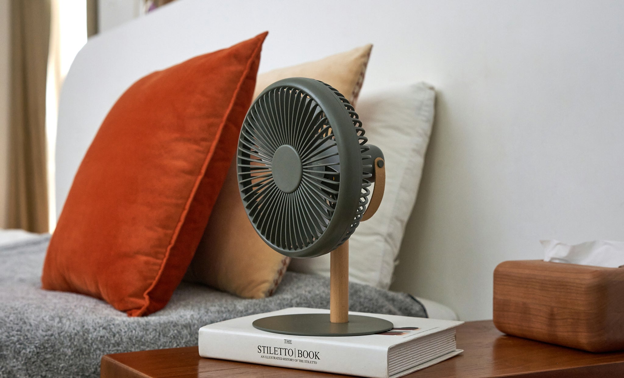 Gingko Beyond Detachable Desk Fan/Light