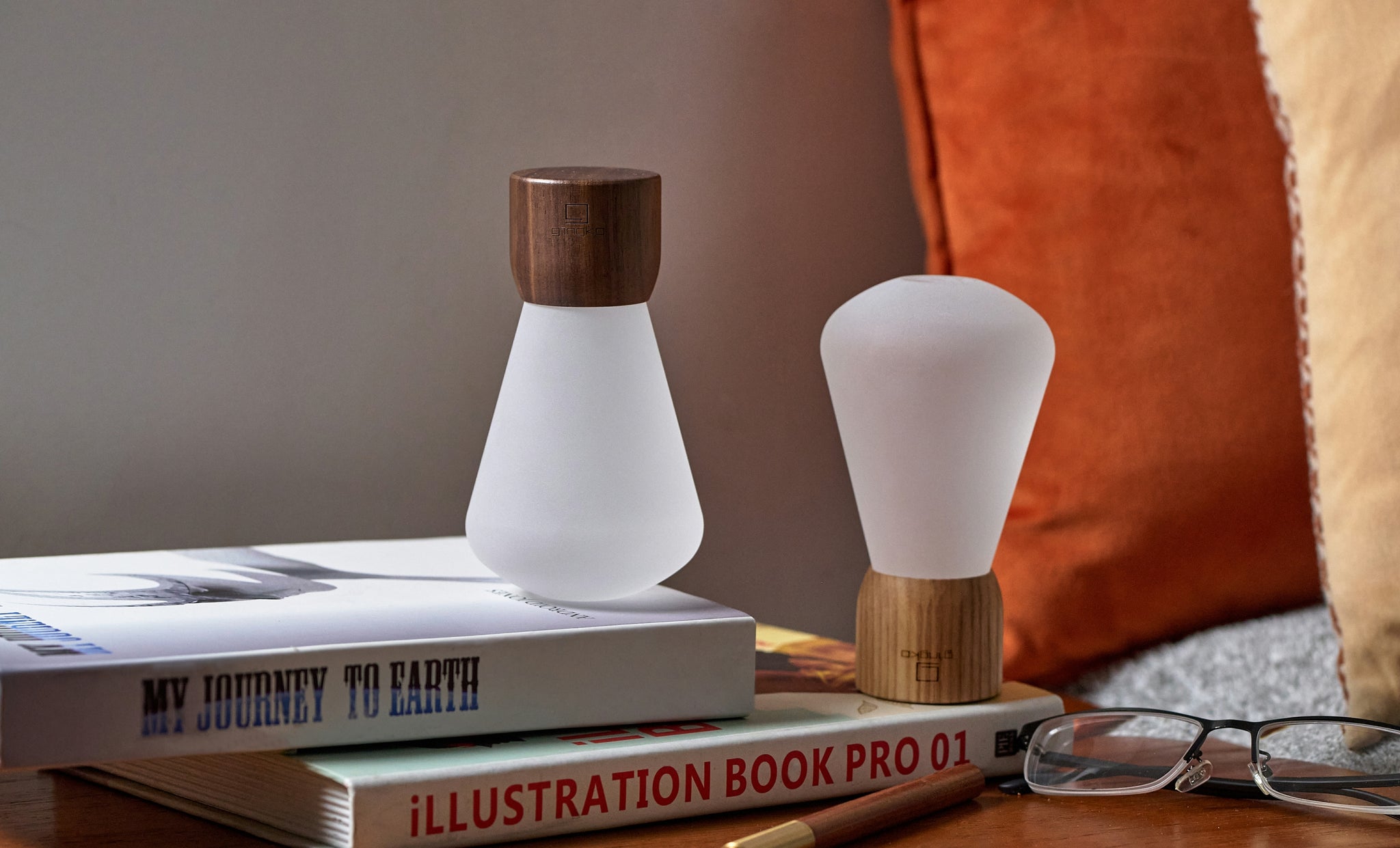 Gingko Mini Pentagon Desk Bulb