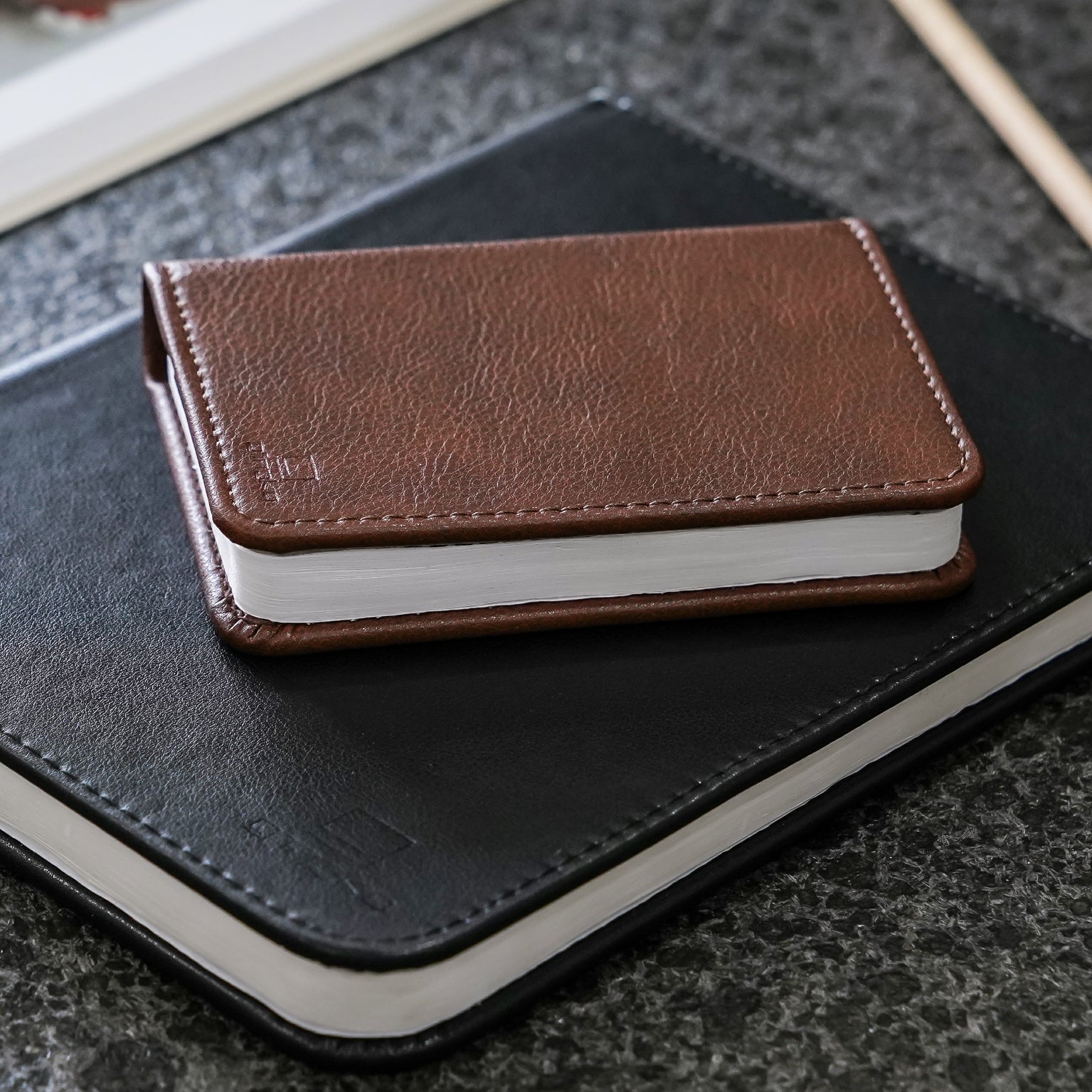 Gingko Mini Fibre Smart Book Light, Leather