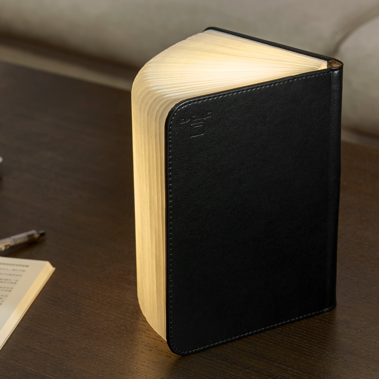 Gingko Large Fibre Black Smart Book Light, Leather