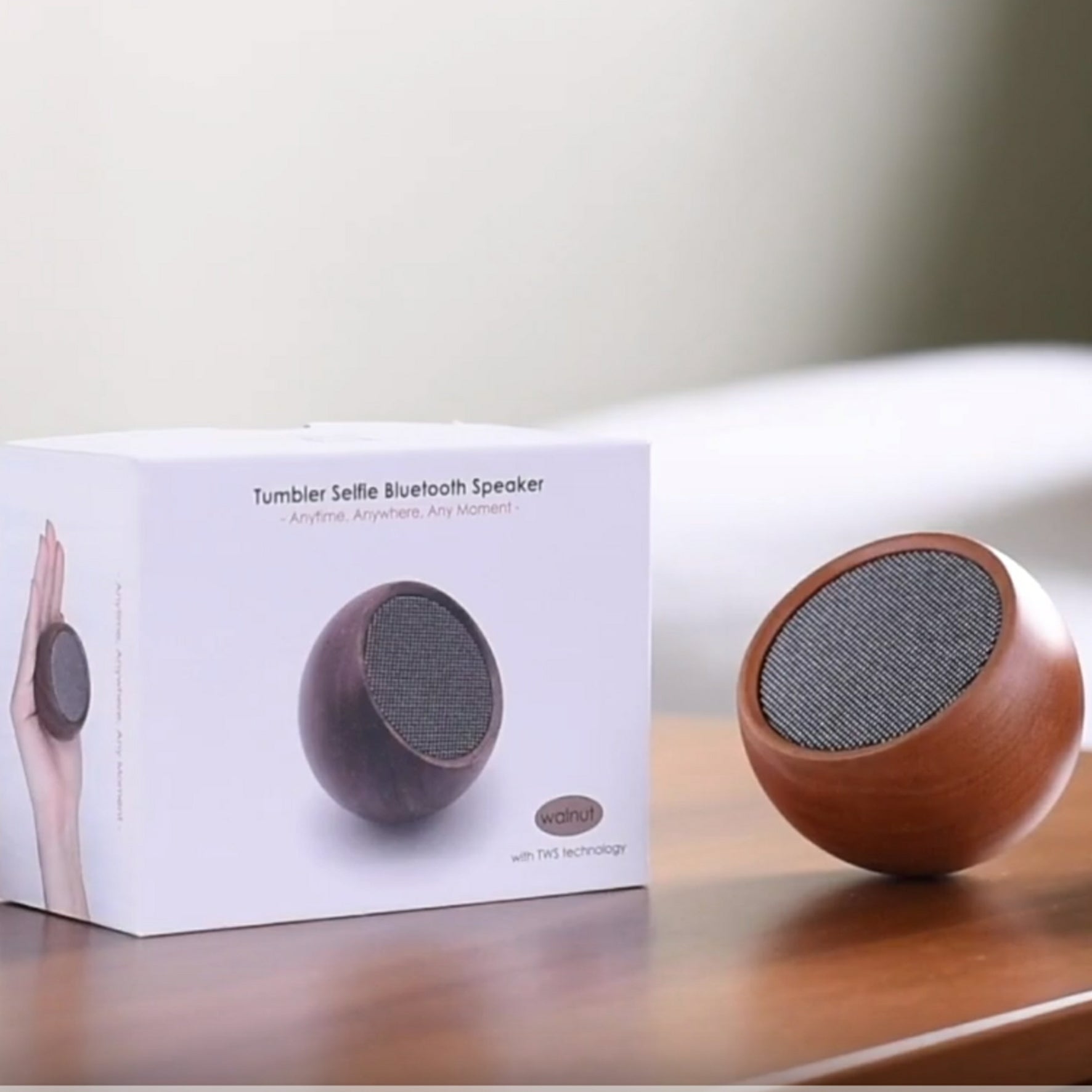 Gingko Portable Tumbler Selfie Speaker, Walnut